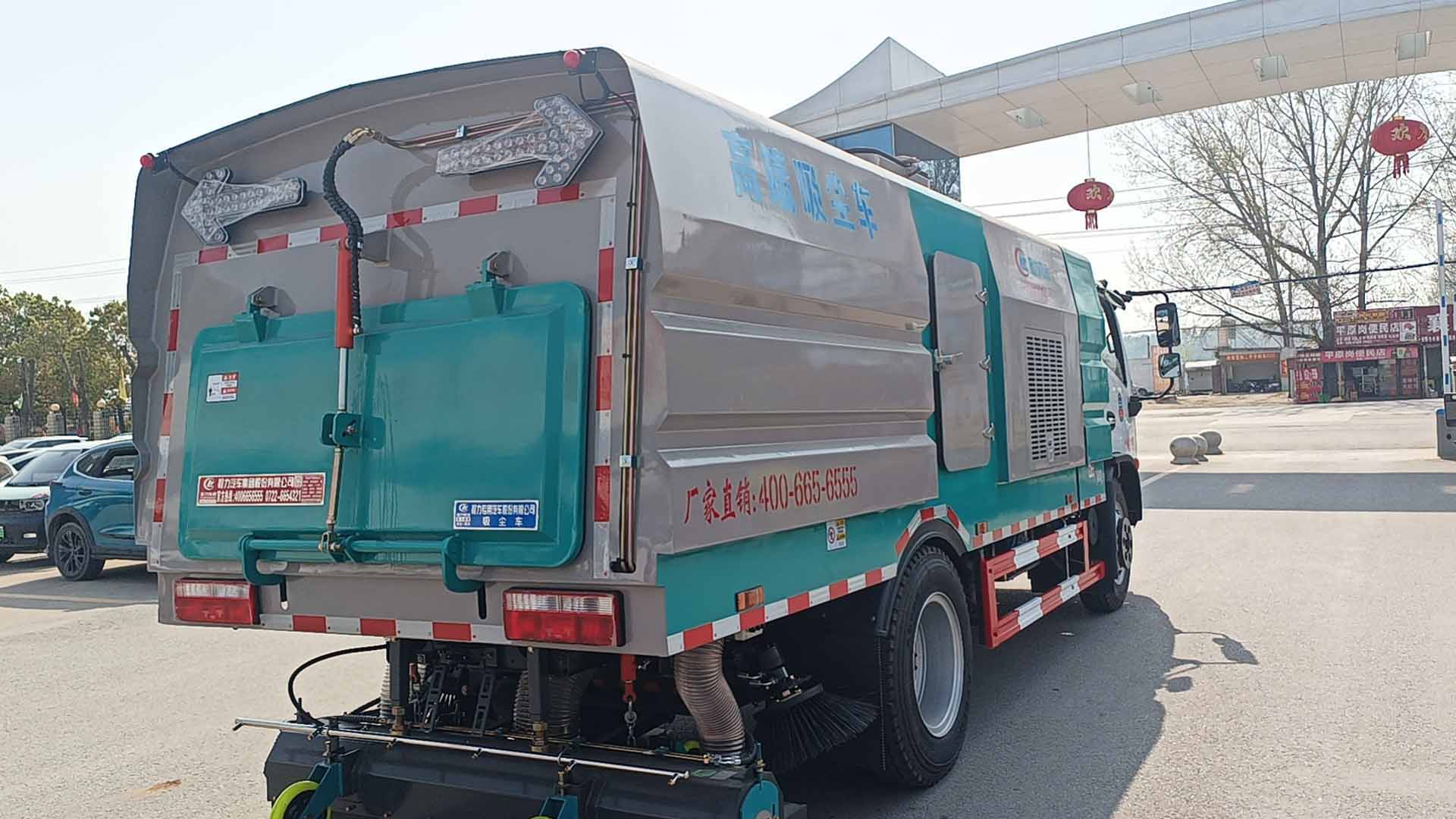 程力吸塵車廠家直銷，東風大福瑞卡高端吸塵車